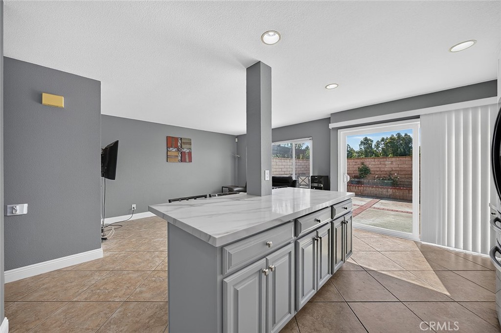 21056 Champlain