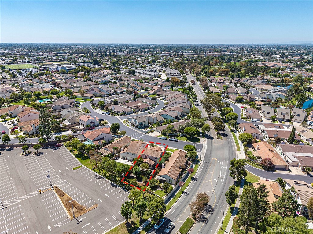 1194 N Leeward