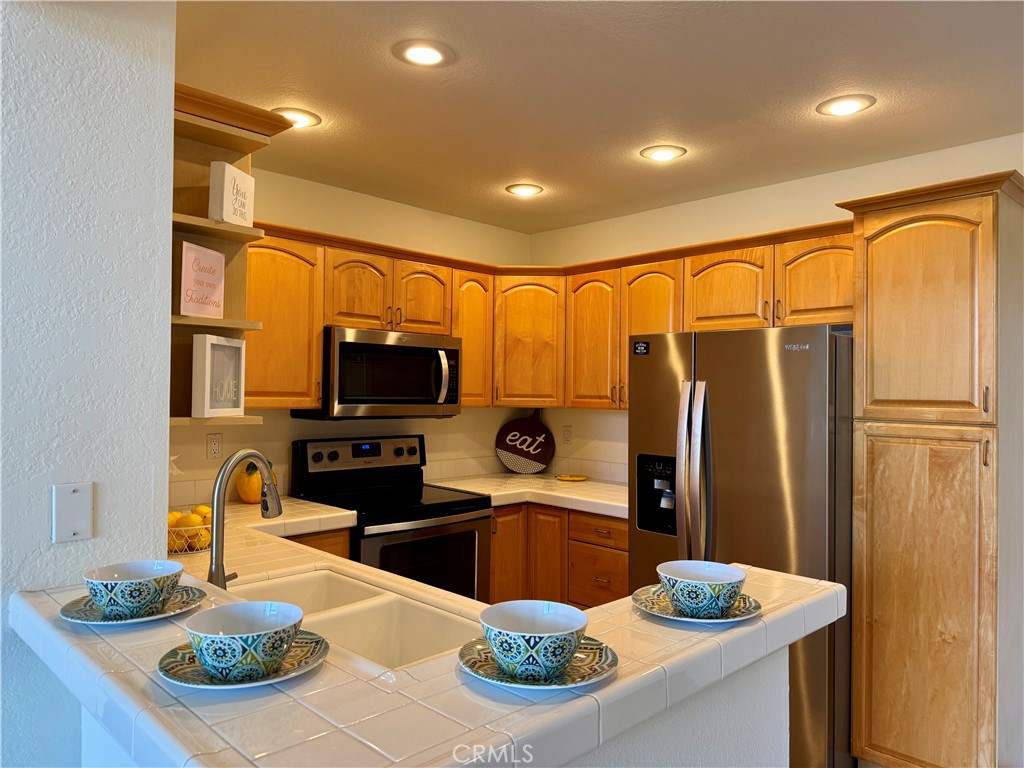 21372 Brookhurst 732