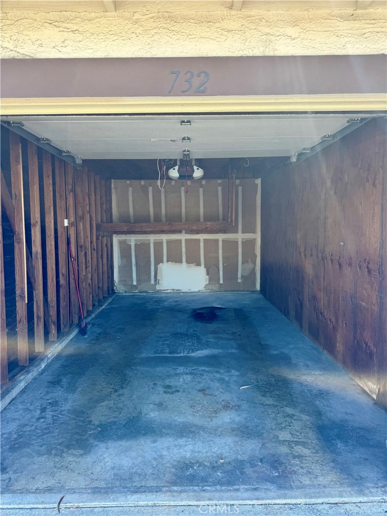 21372 Brookhurst 732