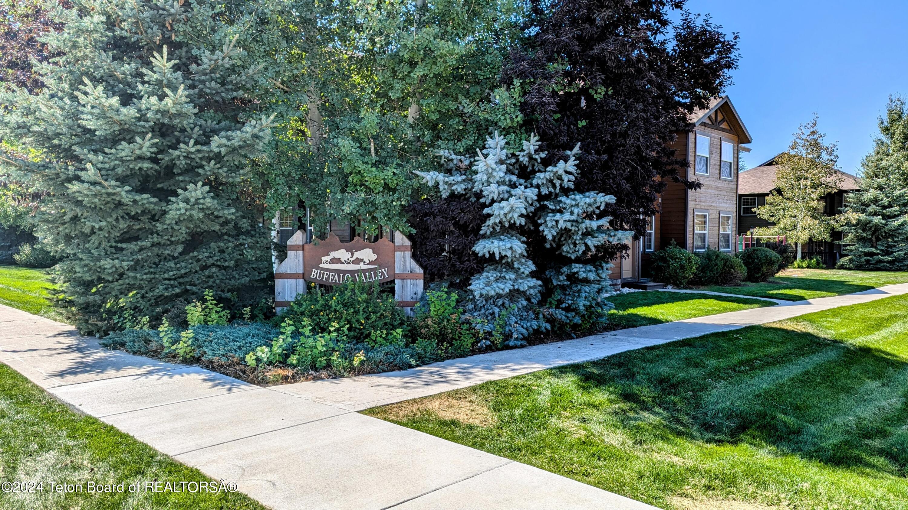 715 MORAINE Court, 13 BLOCK 3
