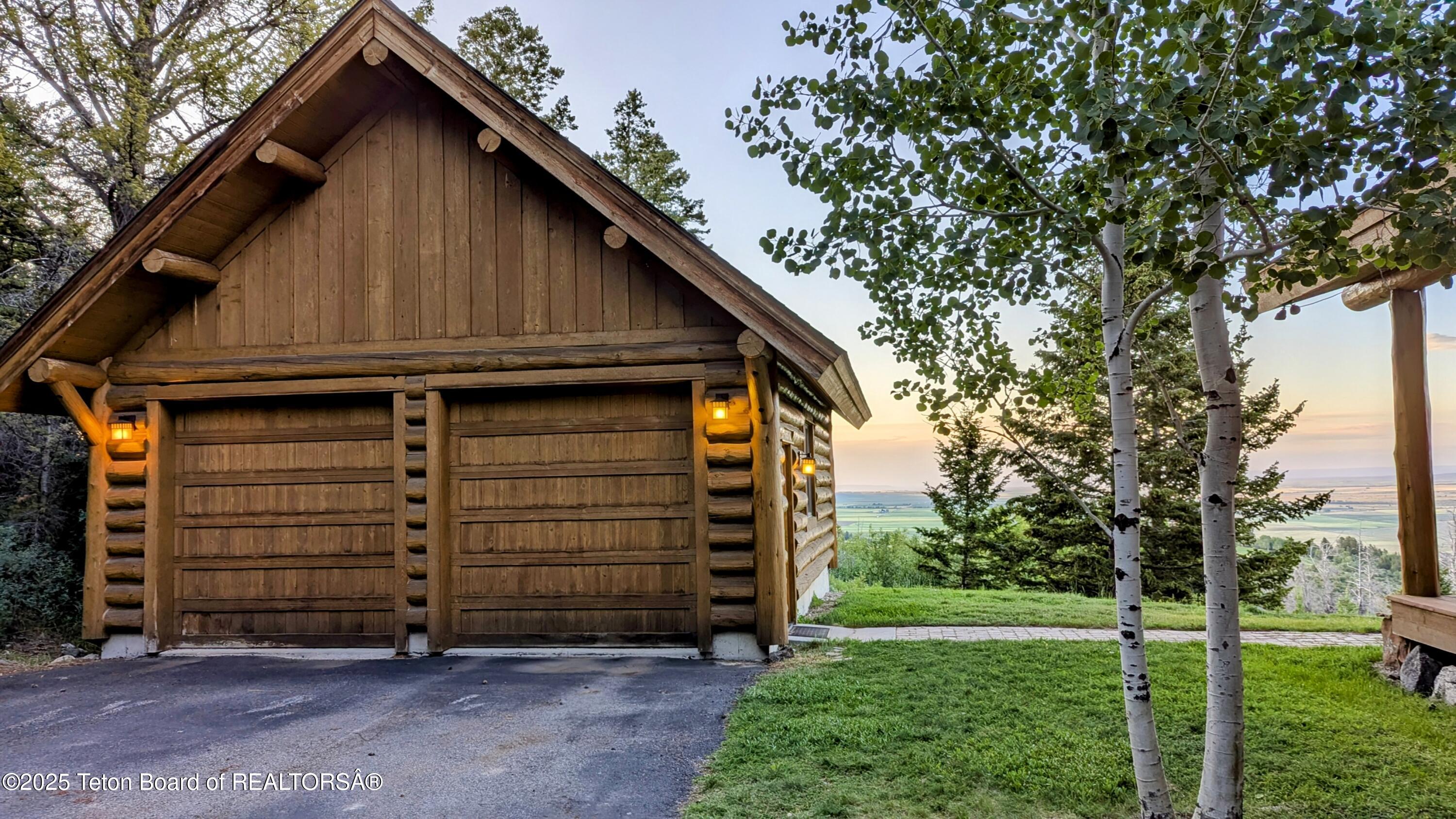 8157 RIPPLINGER Road