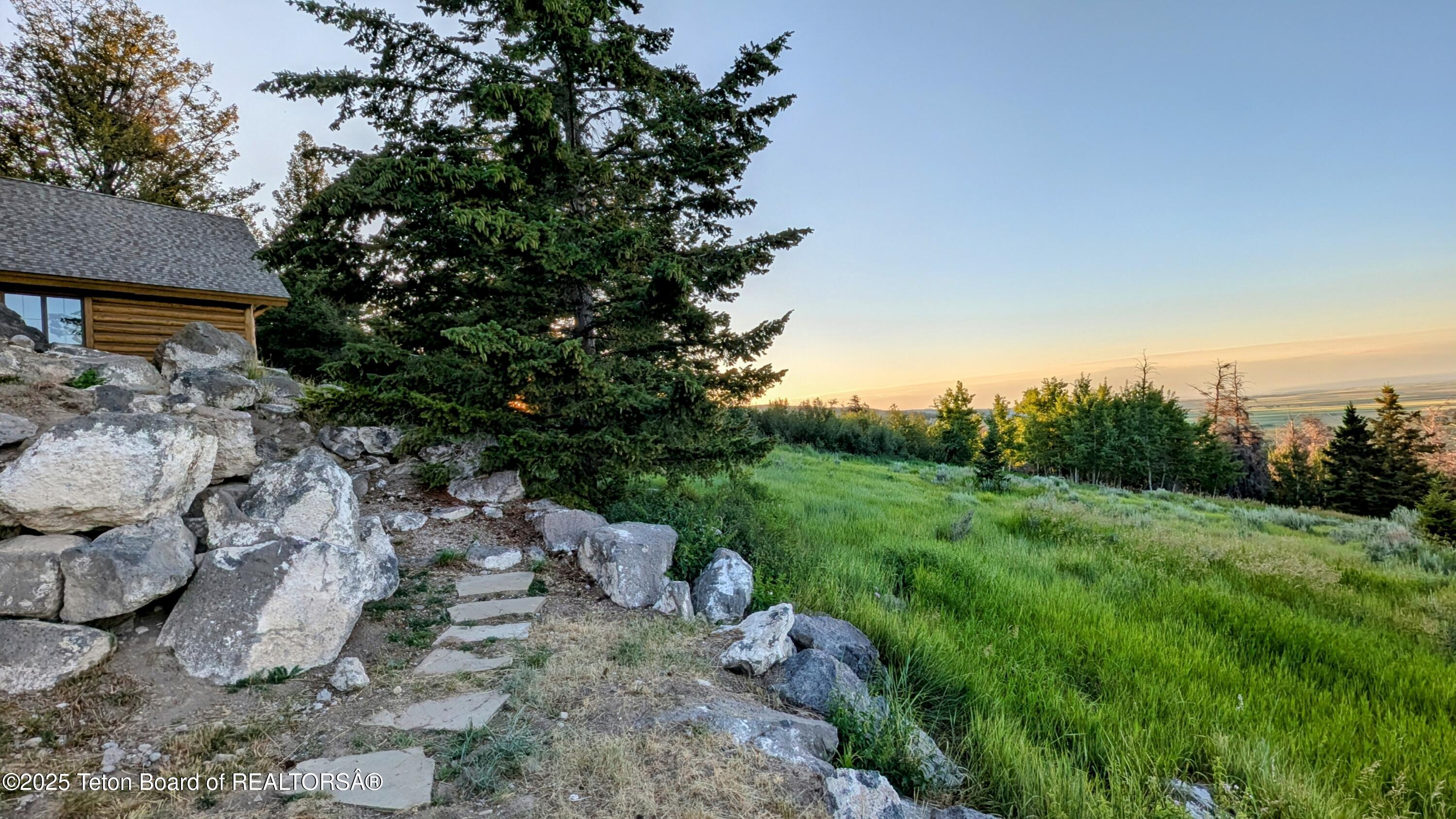 8157 RIPPLINGER Road