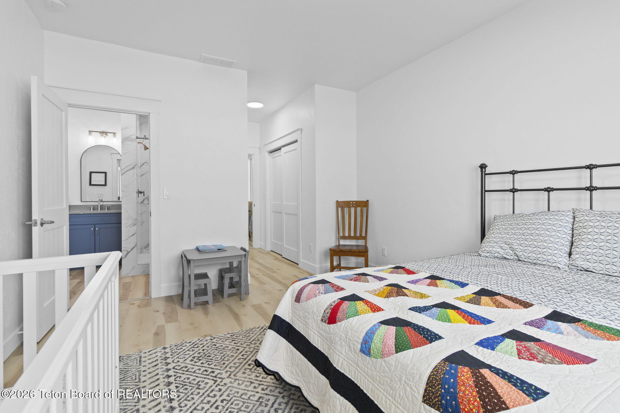 4433 LOS PINOS Drive