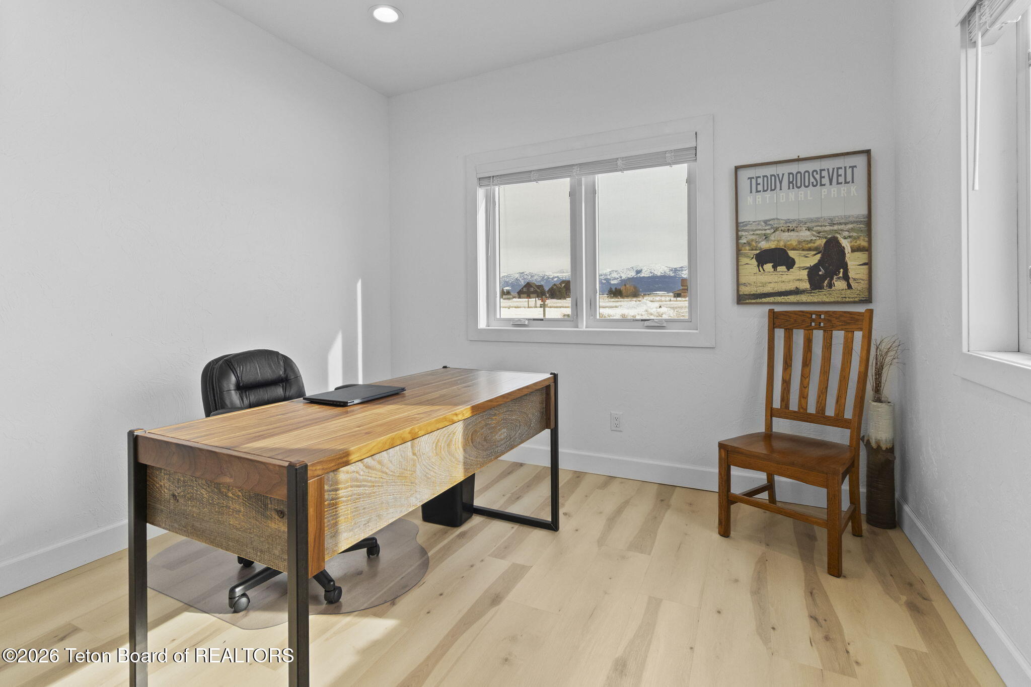 4433 LOS PINOS Drive