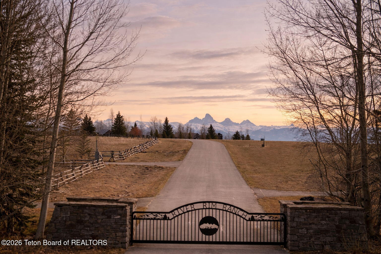 9035 RIVER RIM RANCH Road