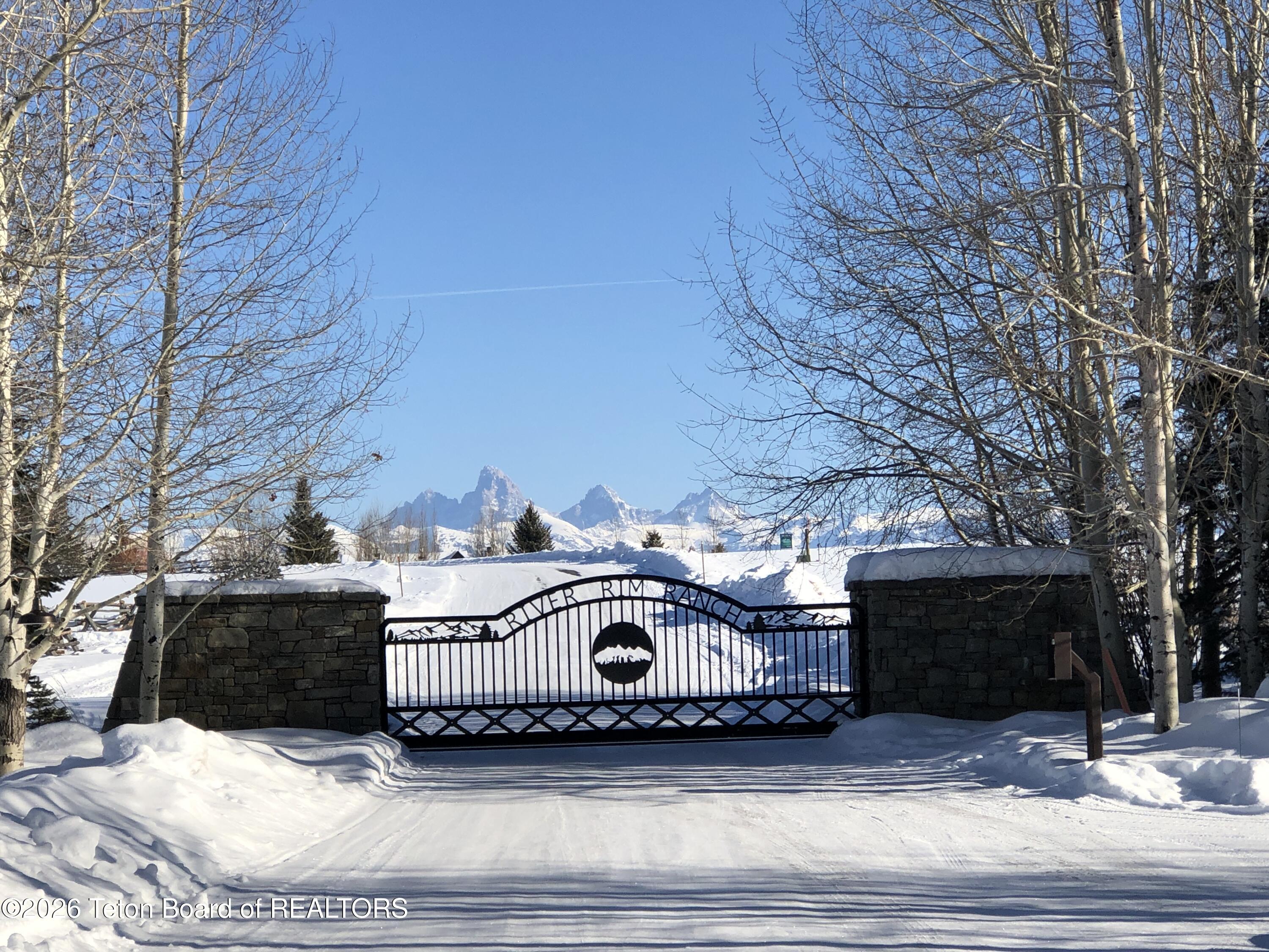 9035 RIVER RIM RANCH Road