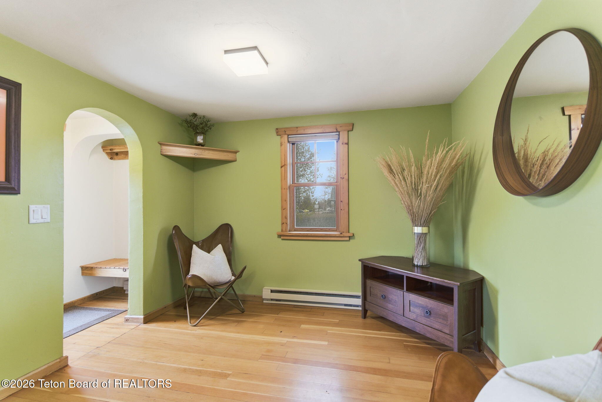 265 E WALLACE Avenue