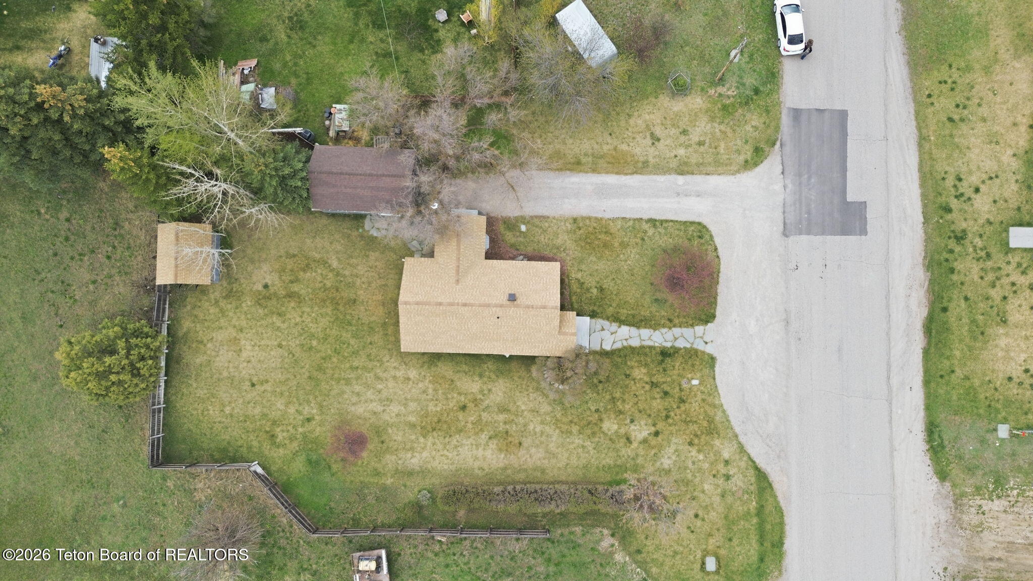 265 E WALLACE Avenue