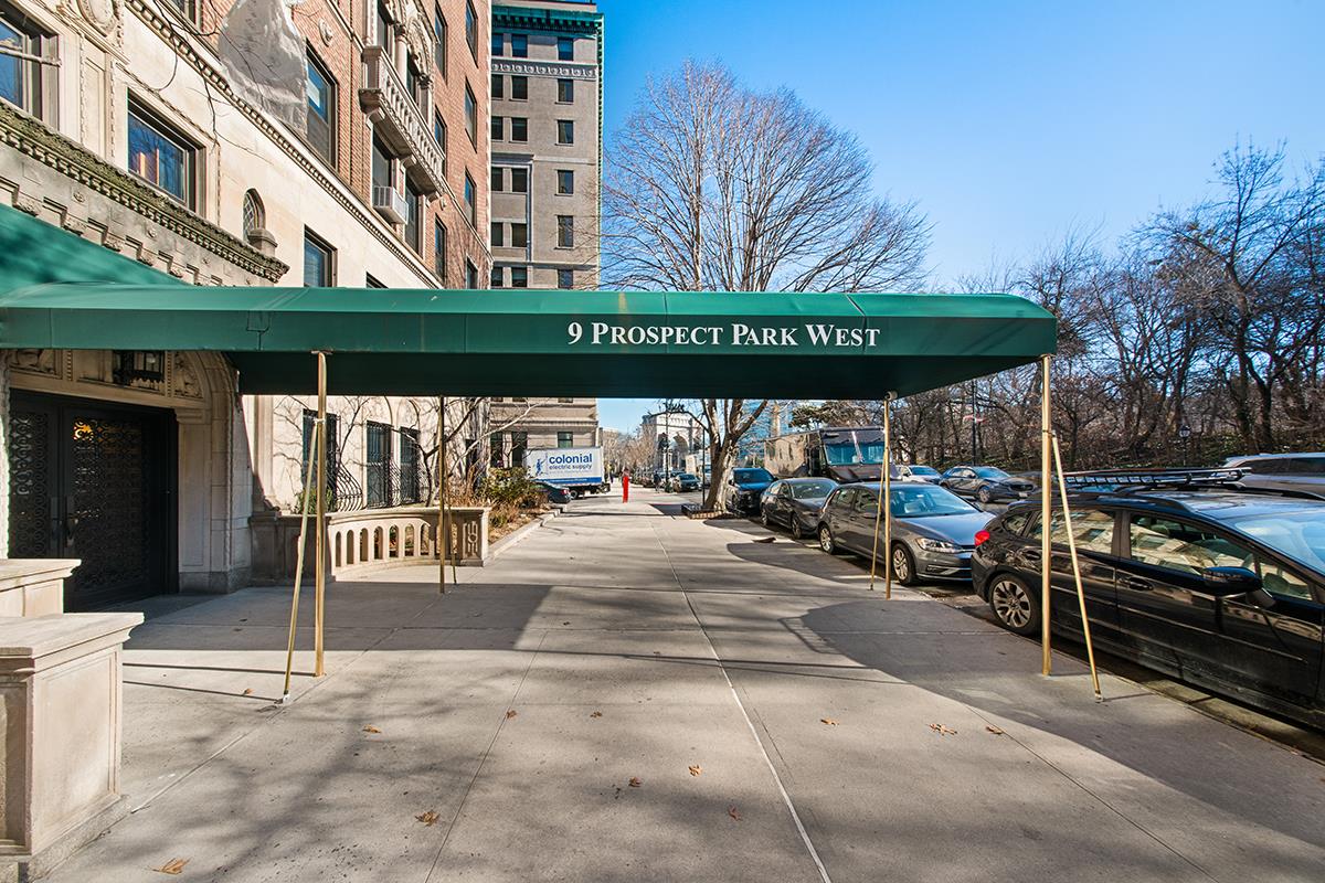 9 Prospect Park W 1A