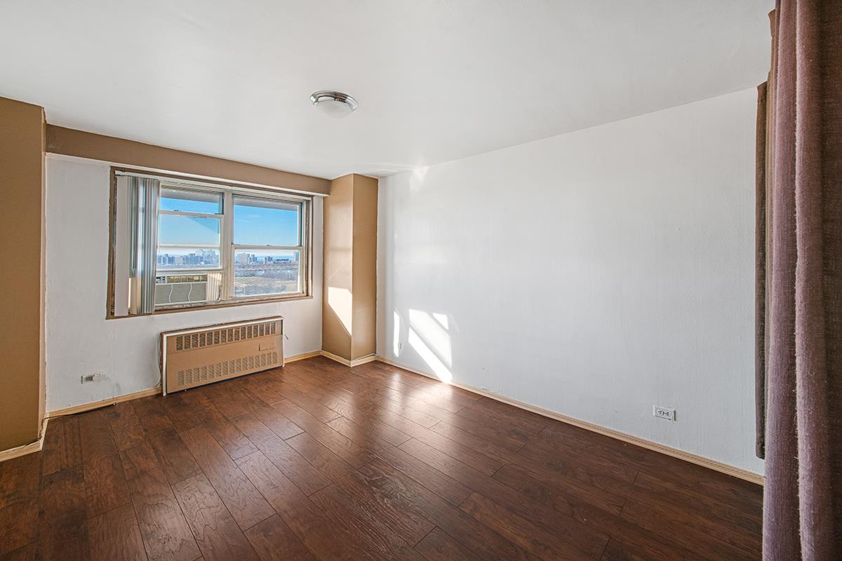 2475 W 16th Street 18G