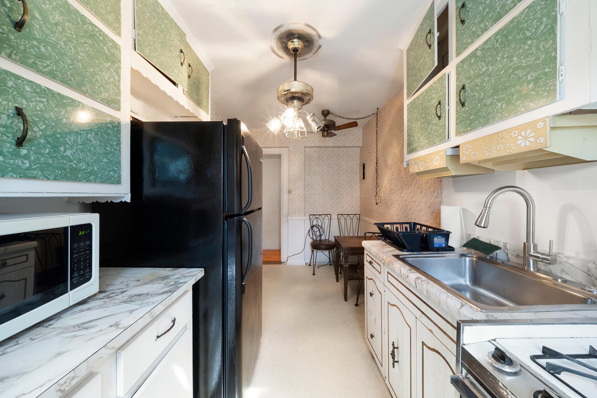 221 McDonald Avenue 4-N