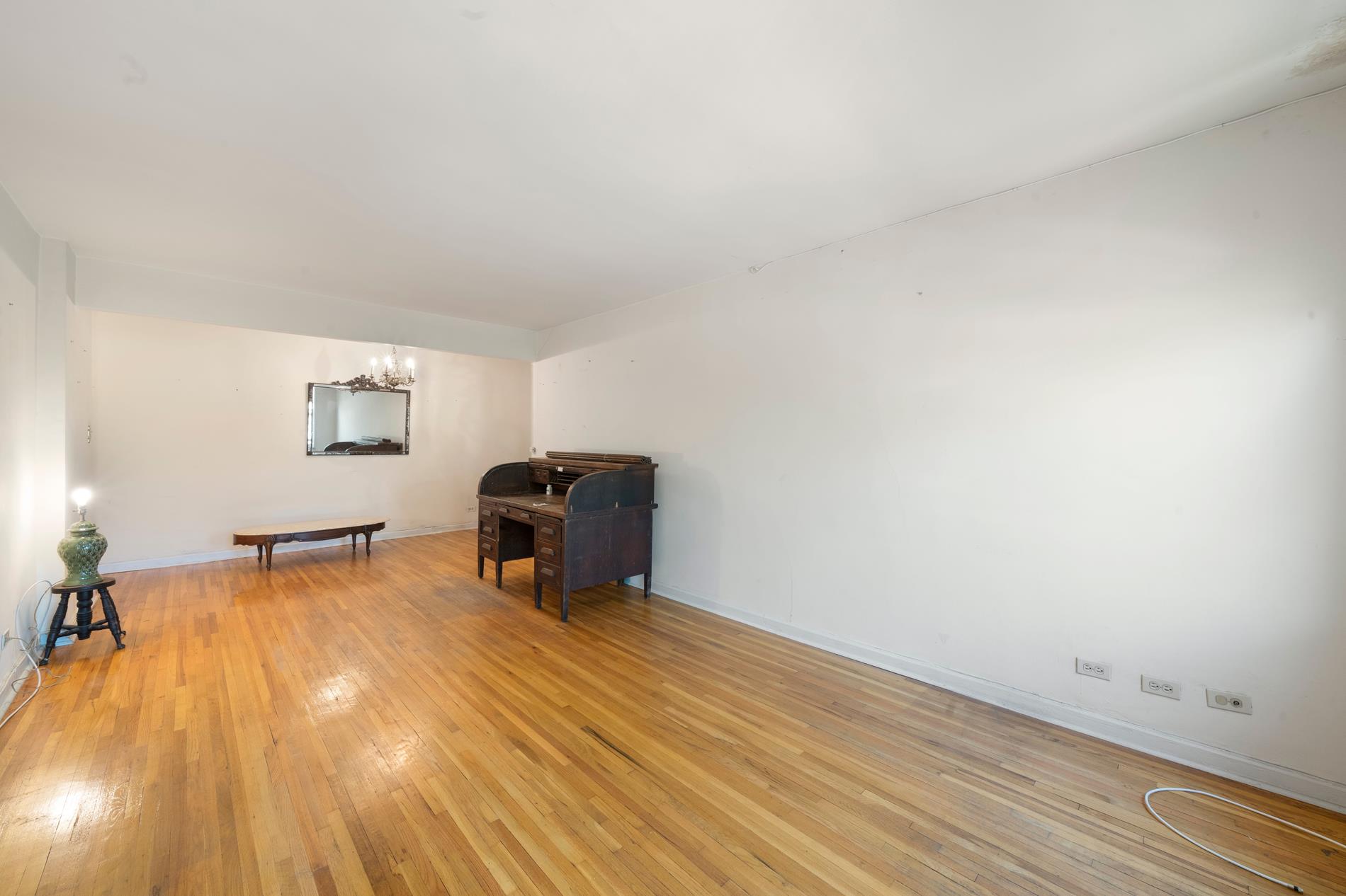 221 McDonald Avenue 4-N