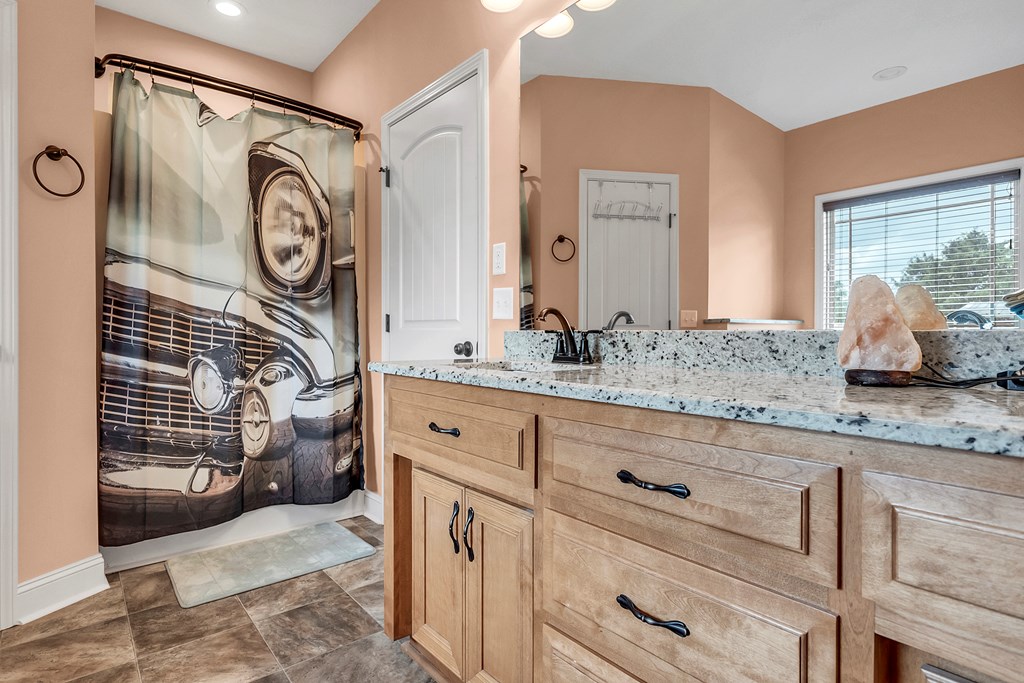 299 N Spring Creek Cir