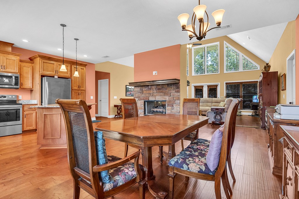 299 N Spring Creek Cir