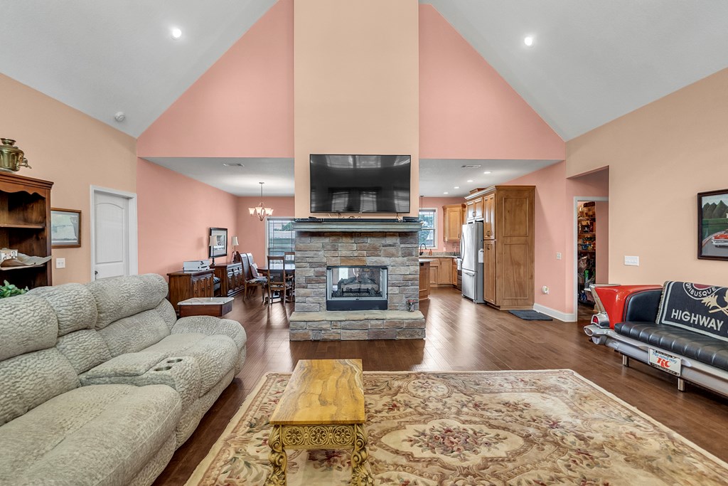 299 N Spring Creek Cir