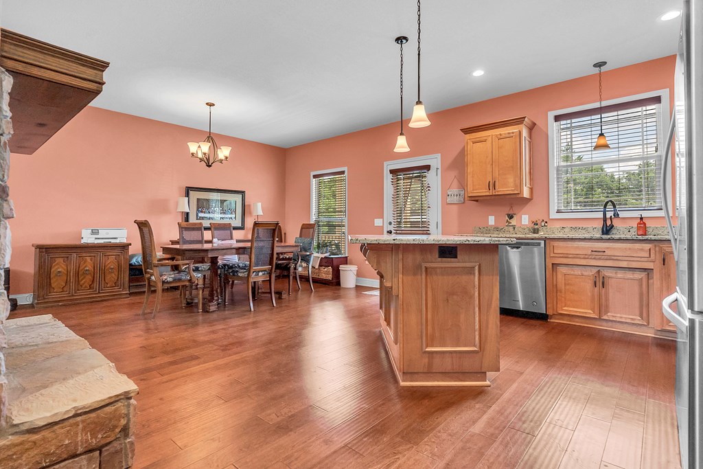 299 N Spring Creek Cir