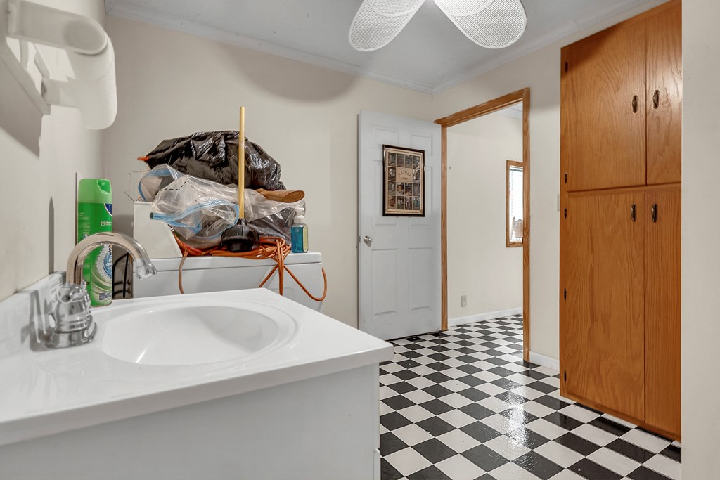 299 N Spring Creek Cir