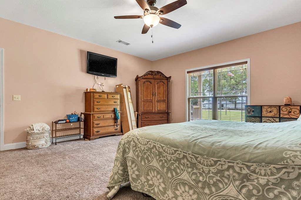 299 N Spring Creek Cir