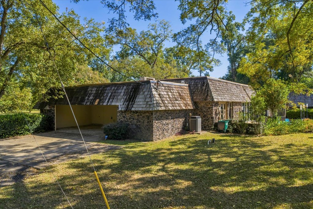 1403 S Ga Hwy 90