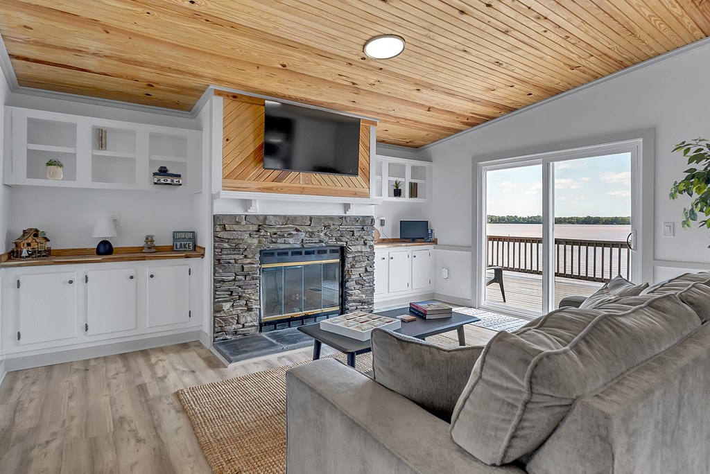 252 N Spring Creek Circle