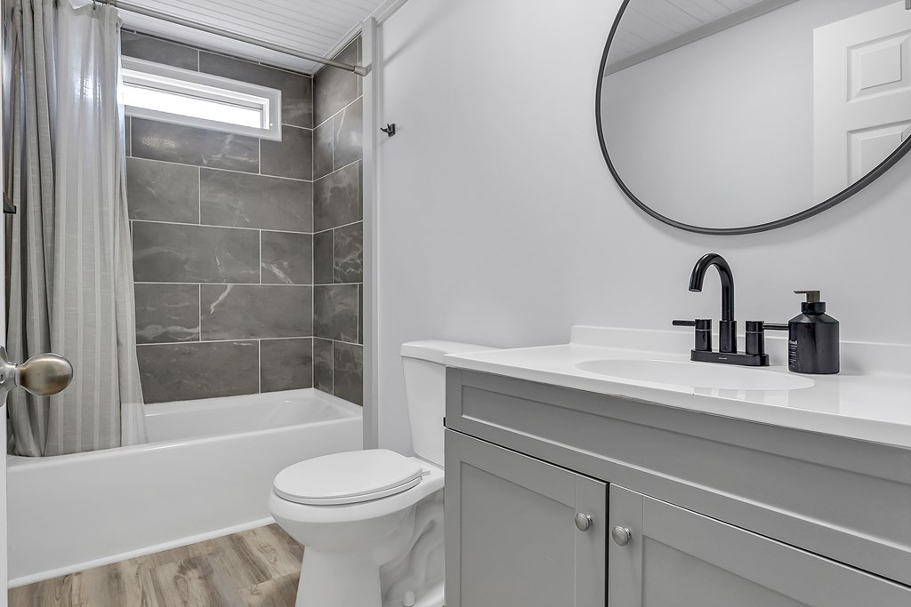 252 N Spring Creek Circle