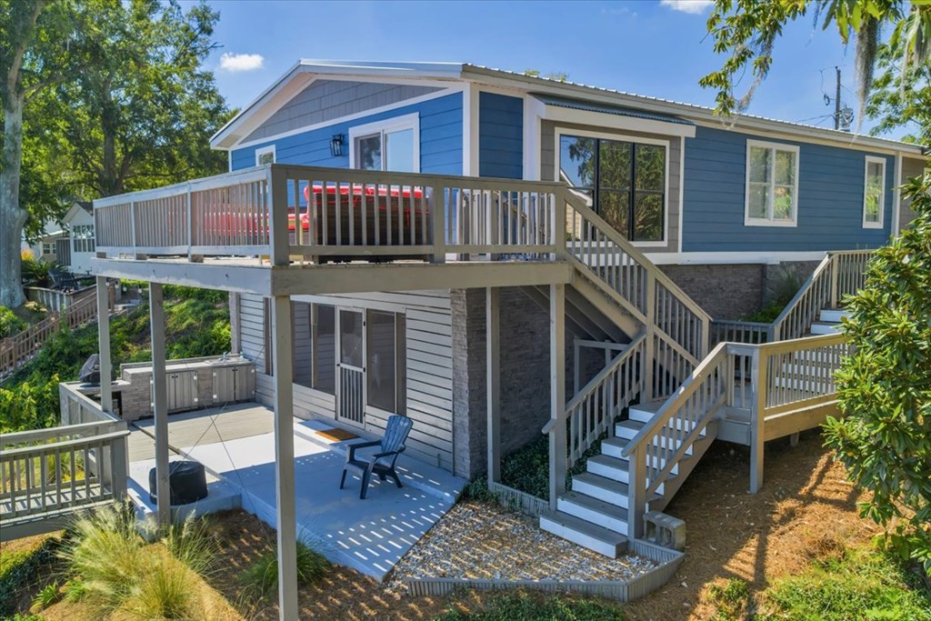 252 N Spring Creek Circle