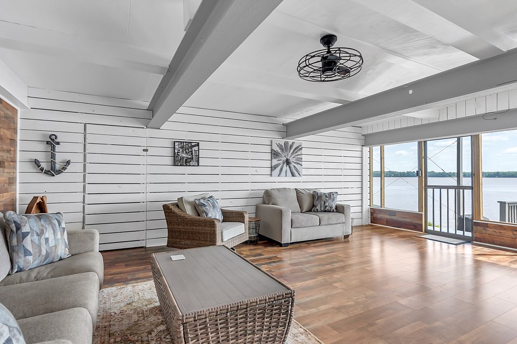 252 N Spring Creek Circle