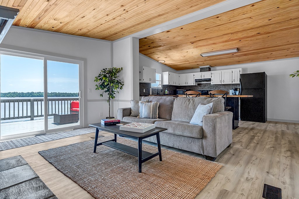 252 N Spring Creek Circle