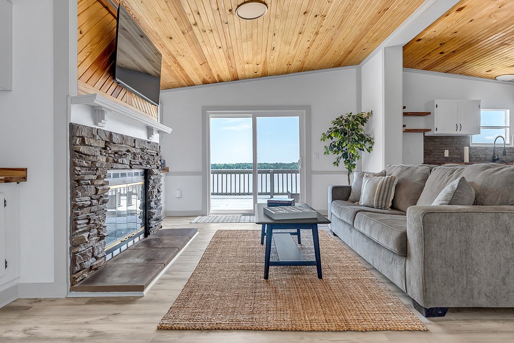 252 N Spring Creek Circle