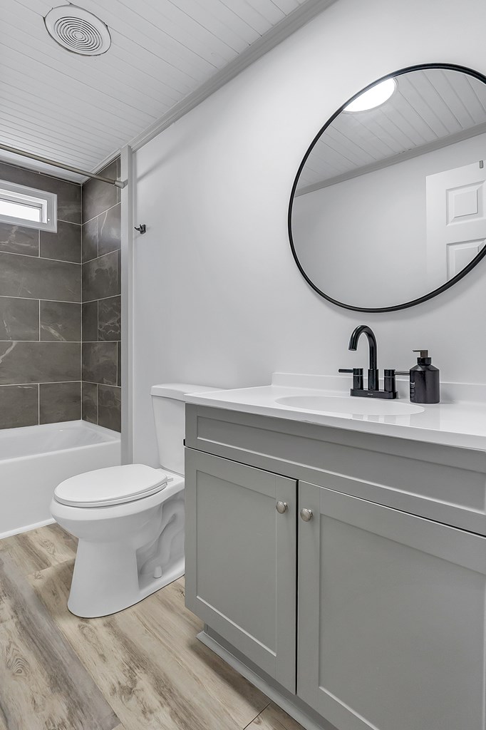 252 N Spring Creek Circle