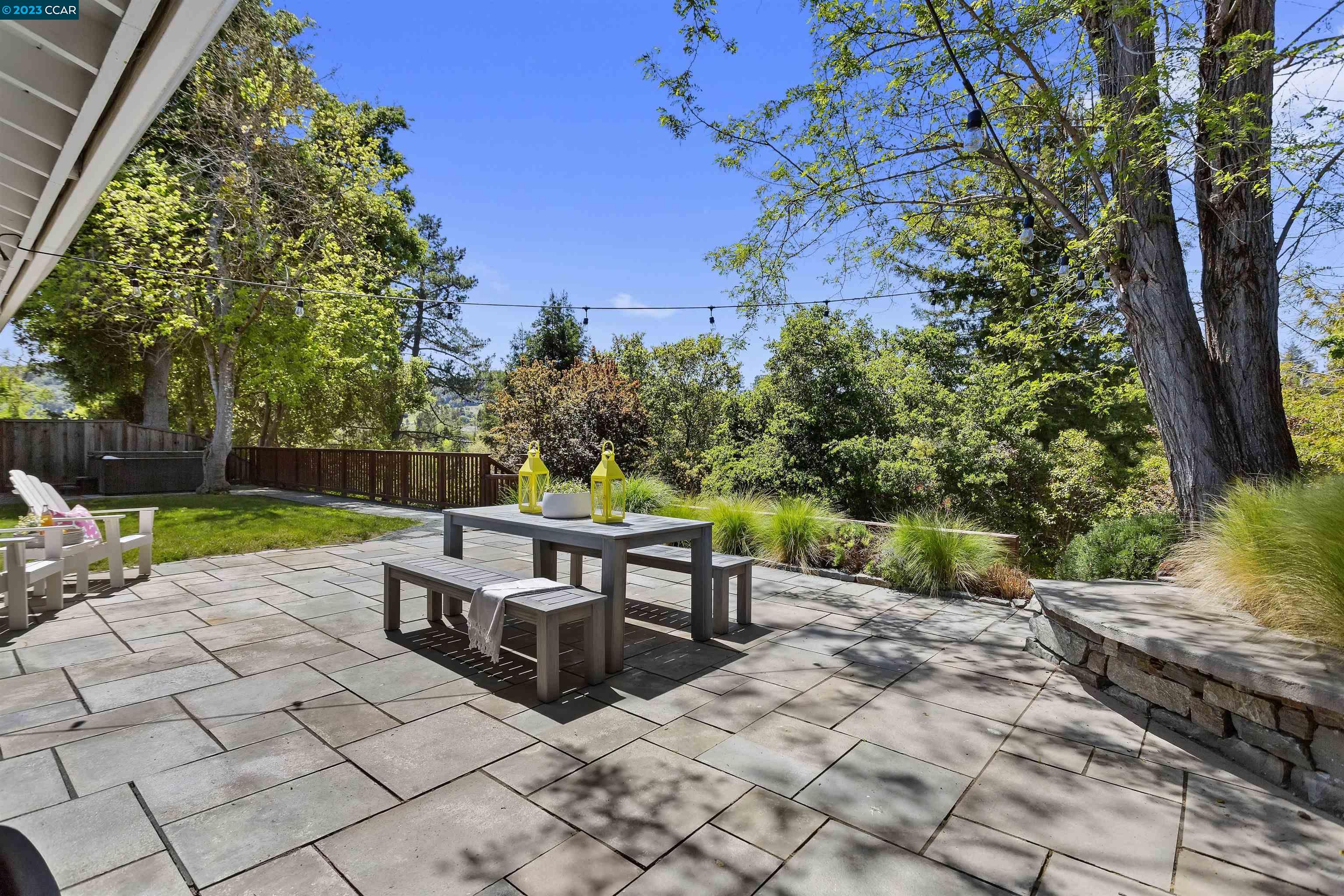 115 Coral Dr