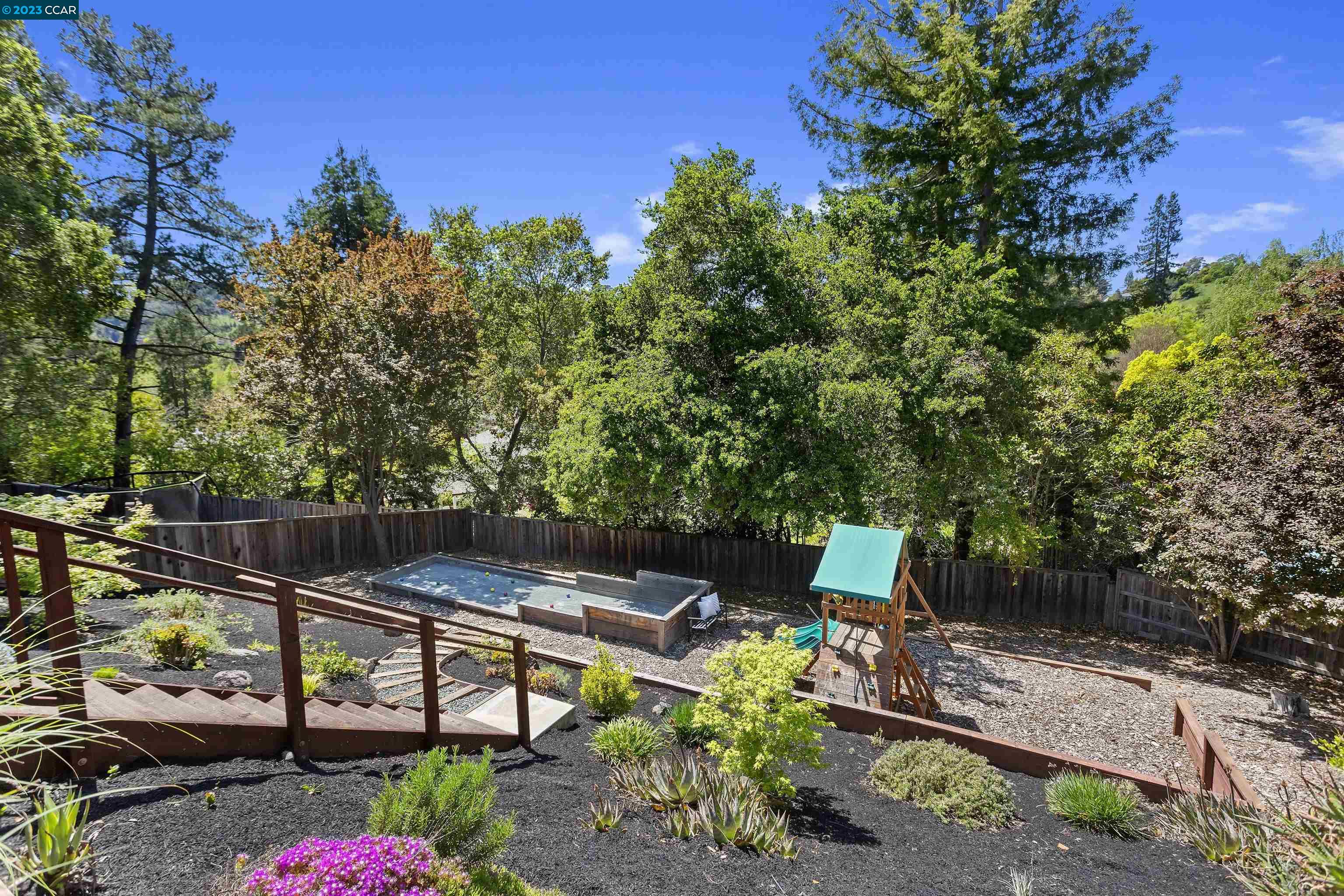 115 Coral Dr