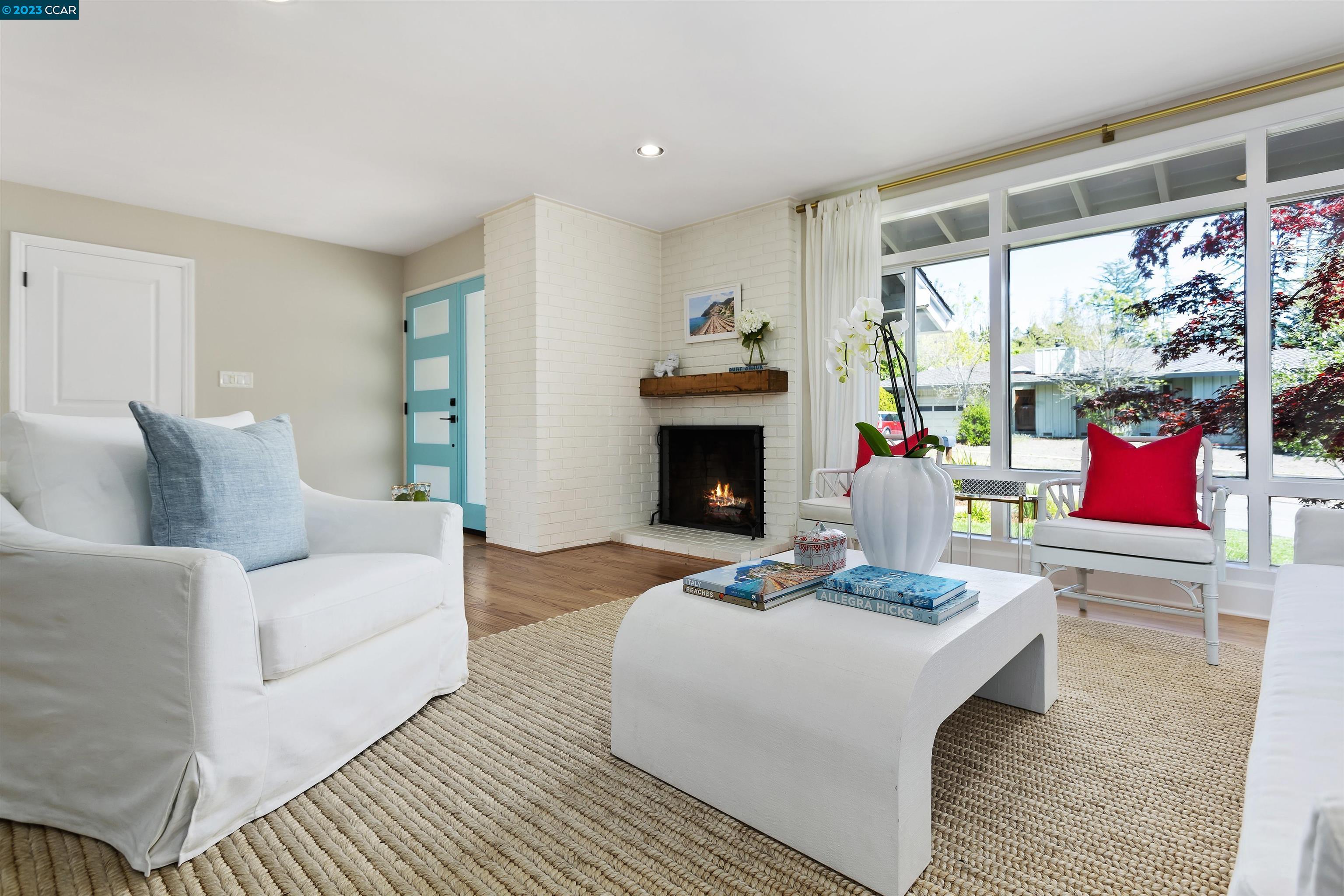 115 Coral Dr