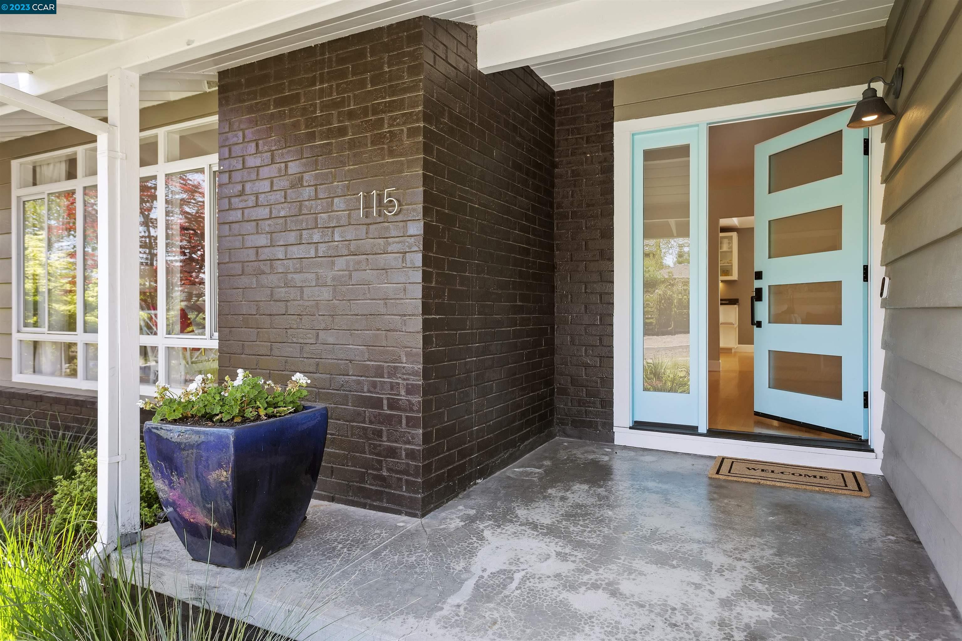 115 Coral Dr