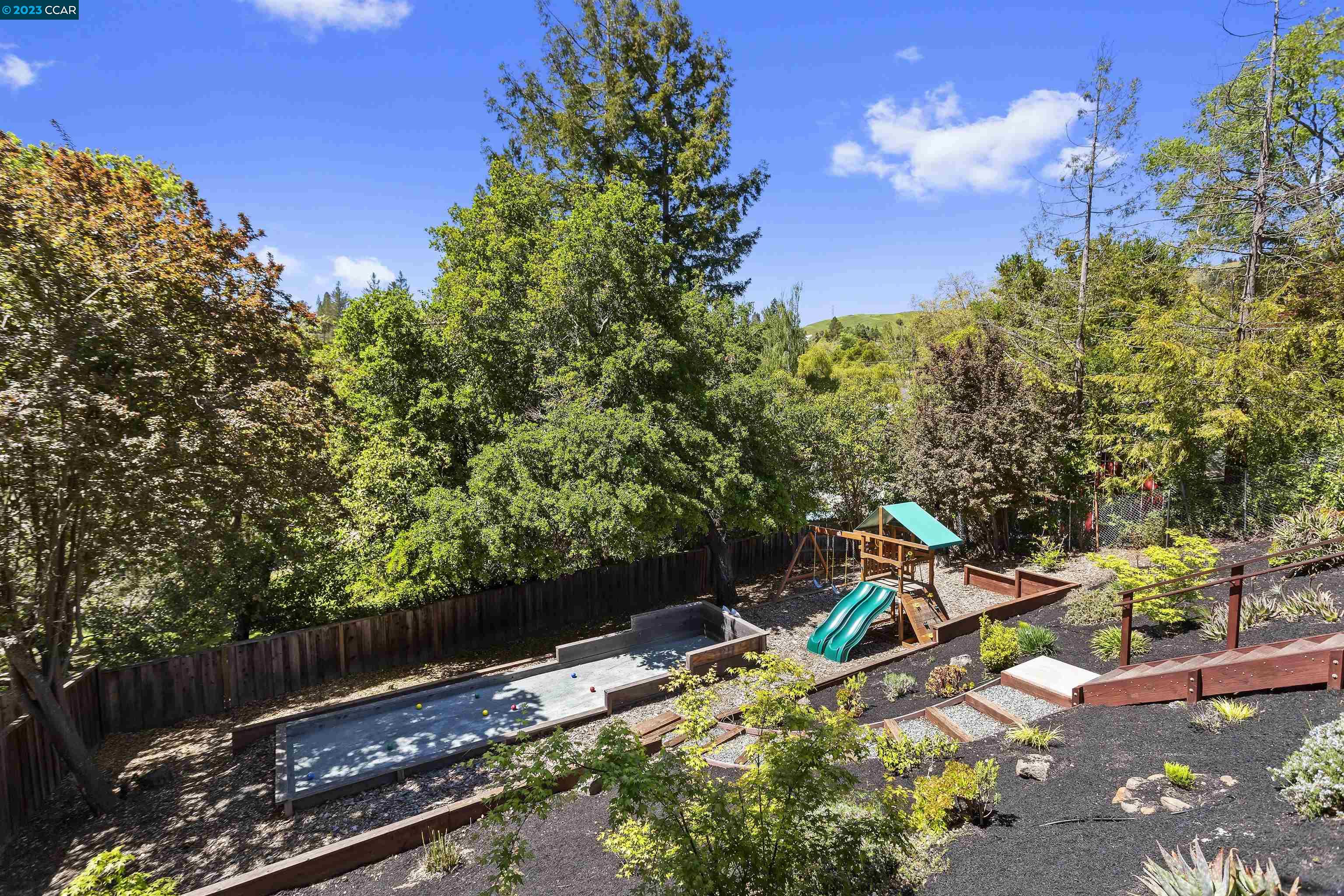 115 Coral Dr