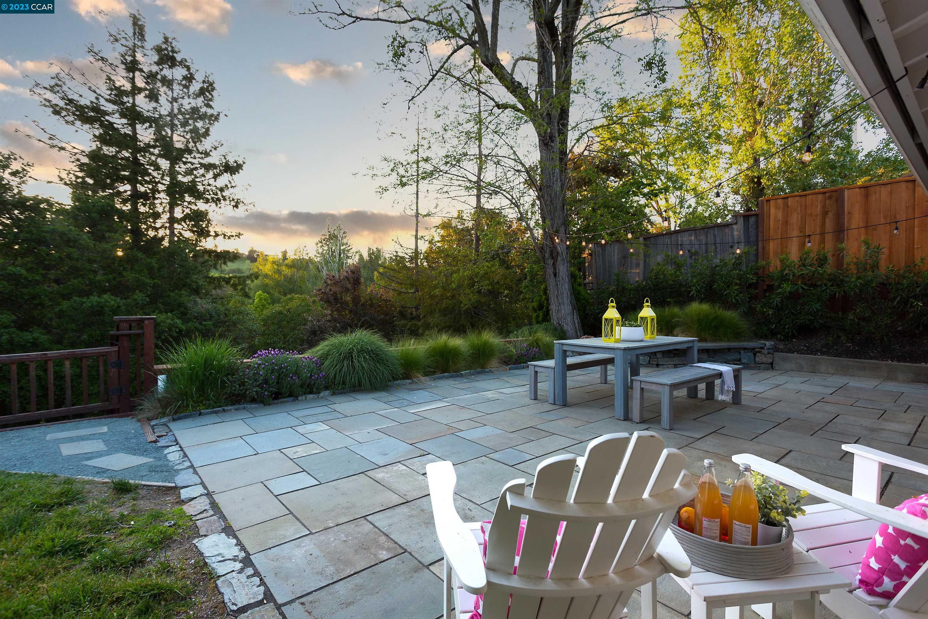 115 Coral Dr