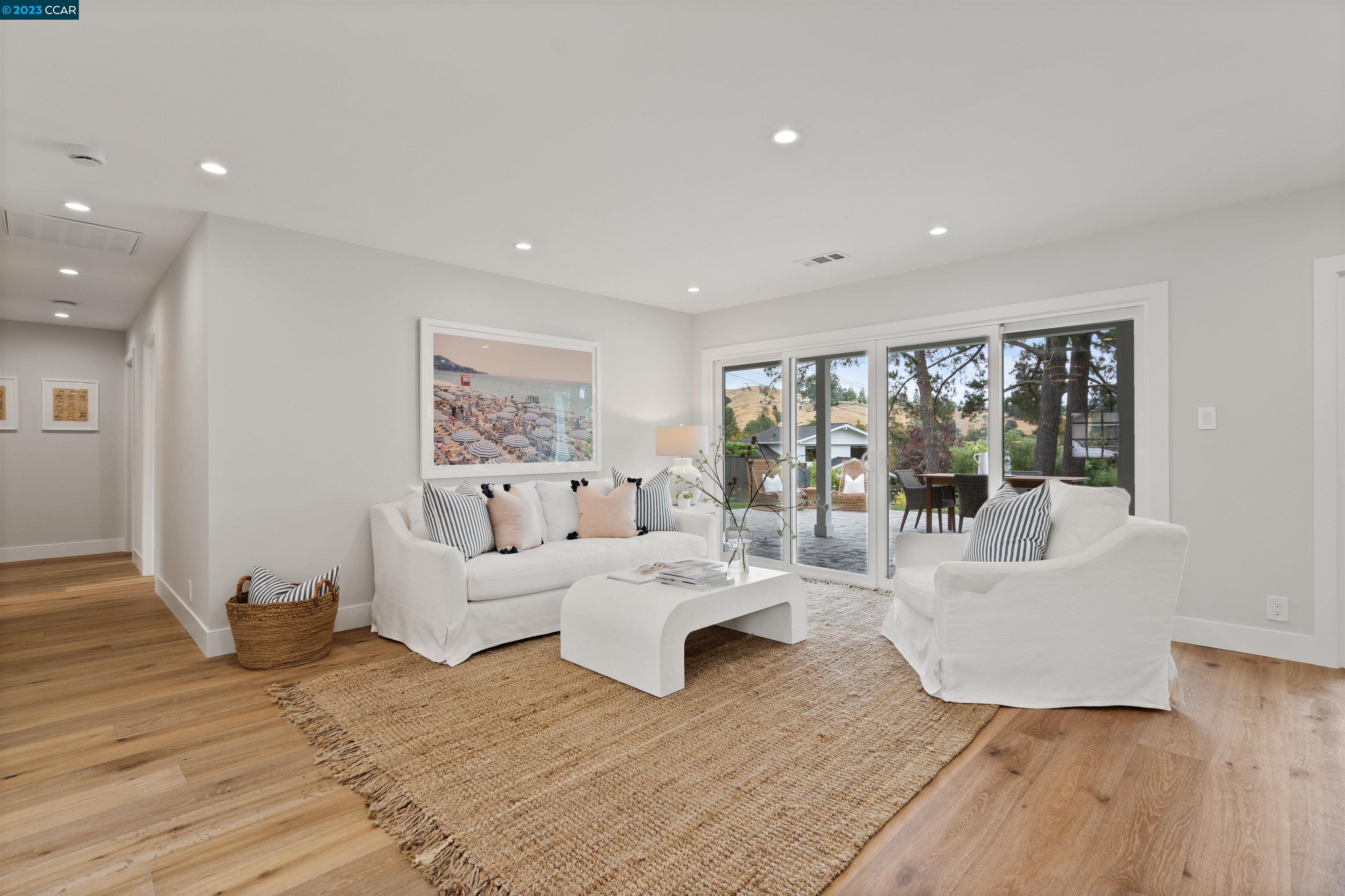161 Ardith Dr