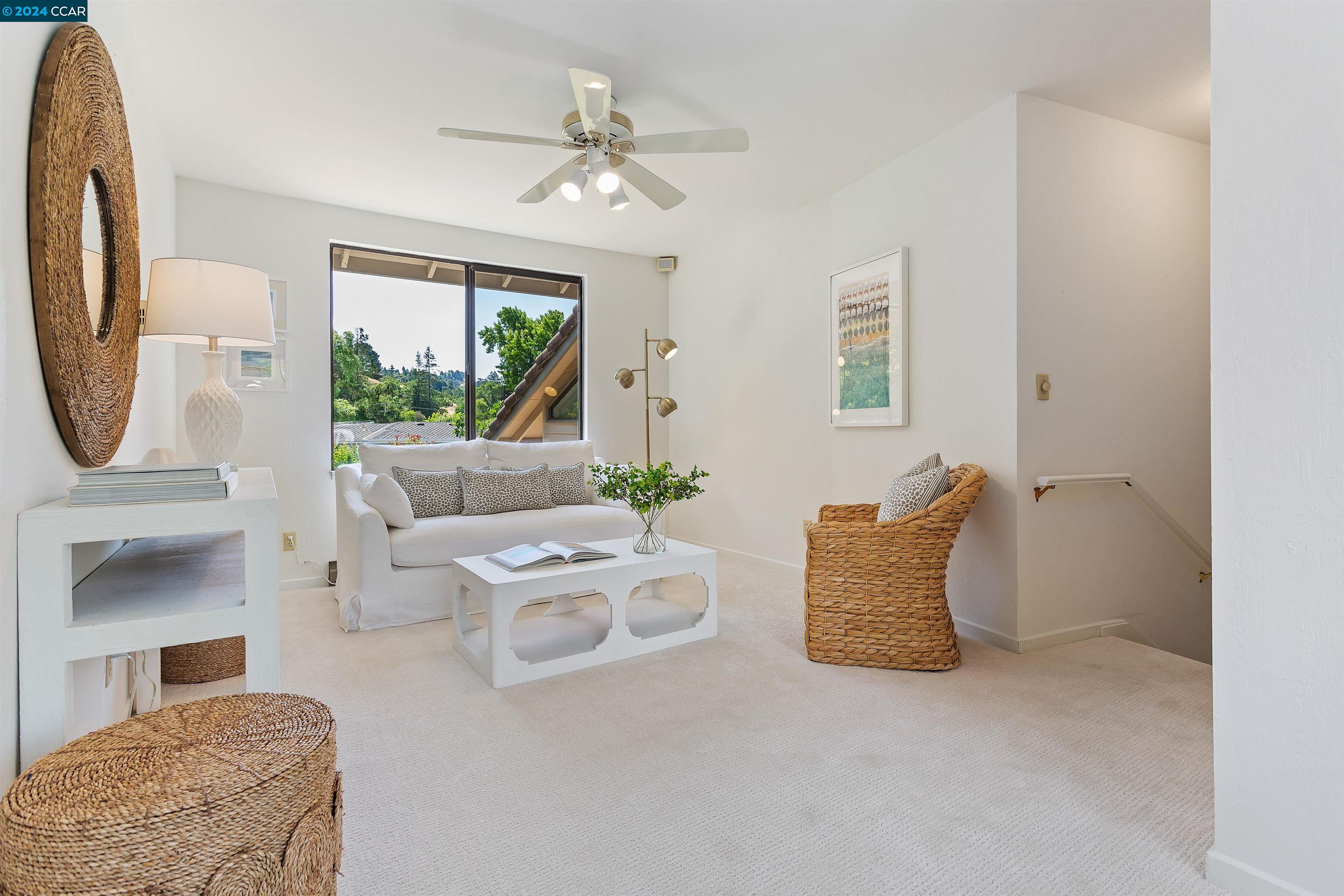 42 Hillcrest Dr