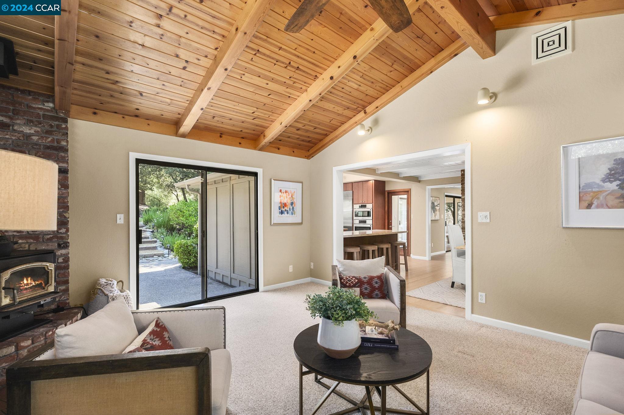 5 Cielo Ct