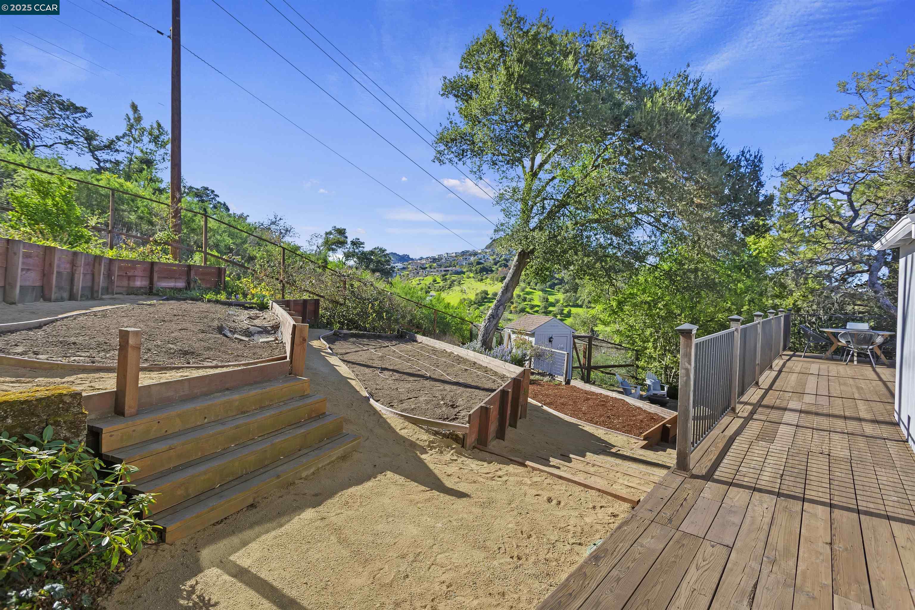 32 Sanborn Rd