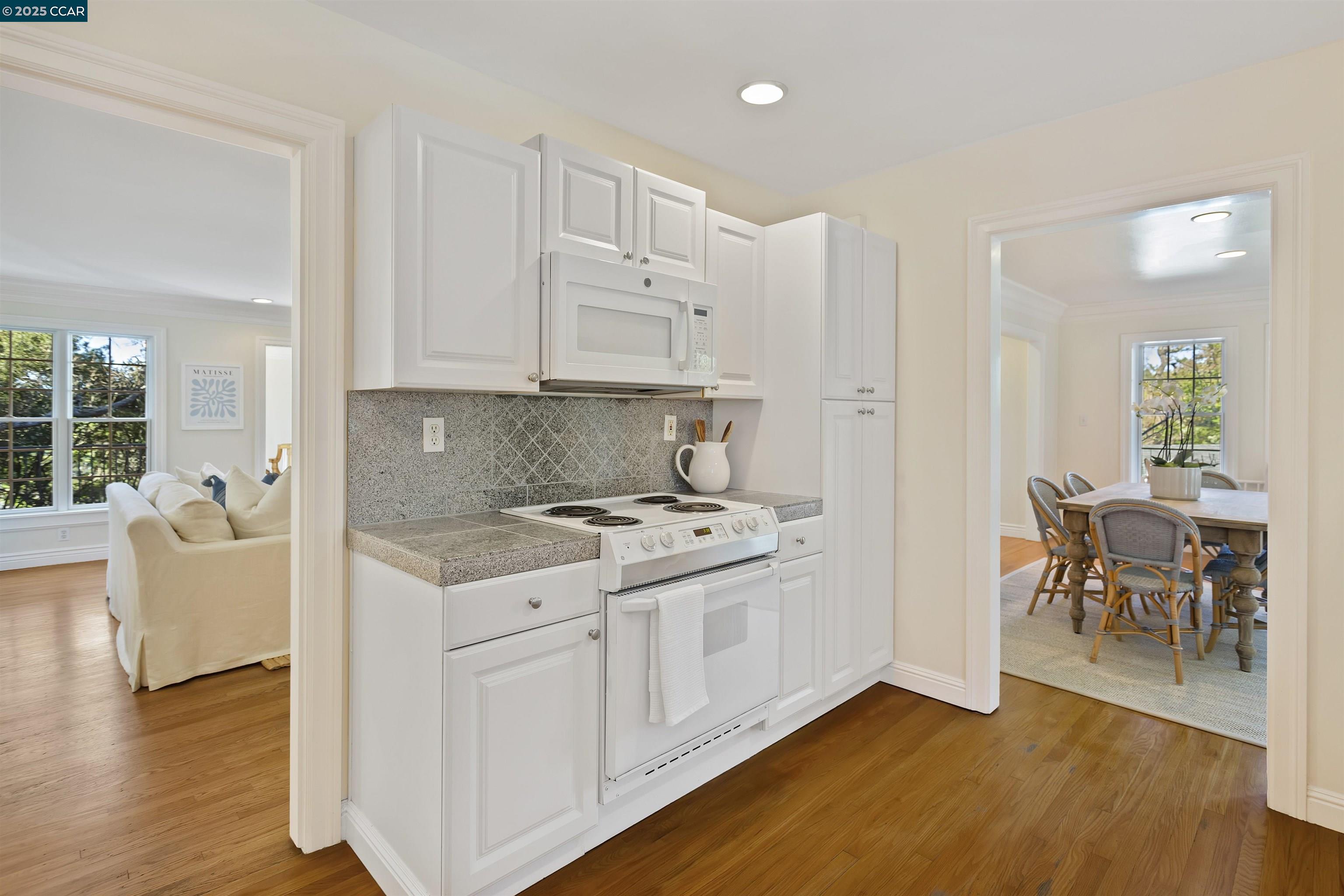 32 Sanborn Rd