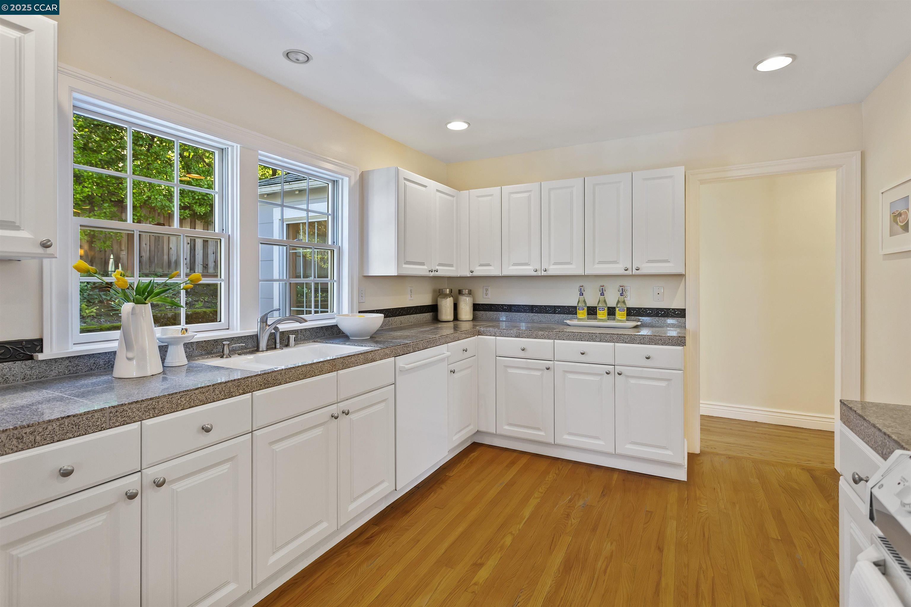 32 Sanborn Rd