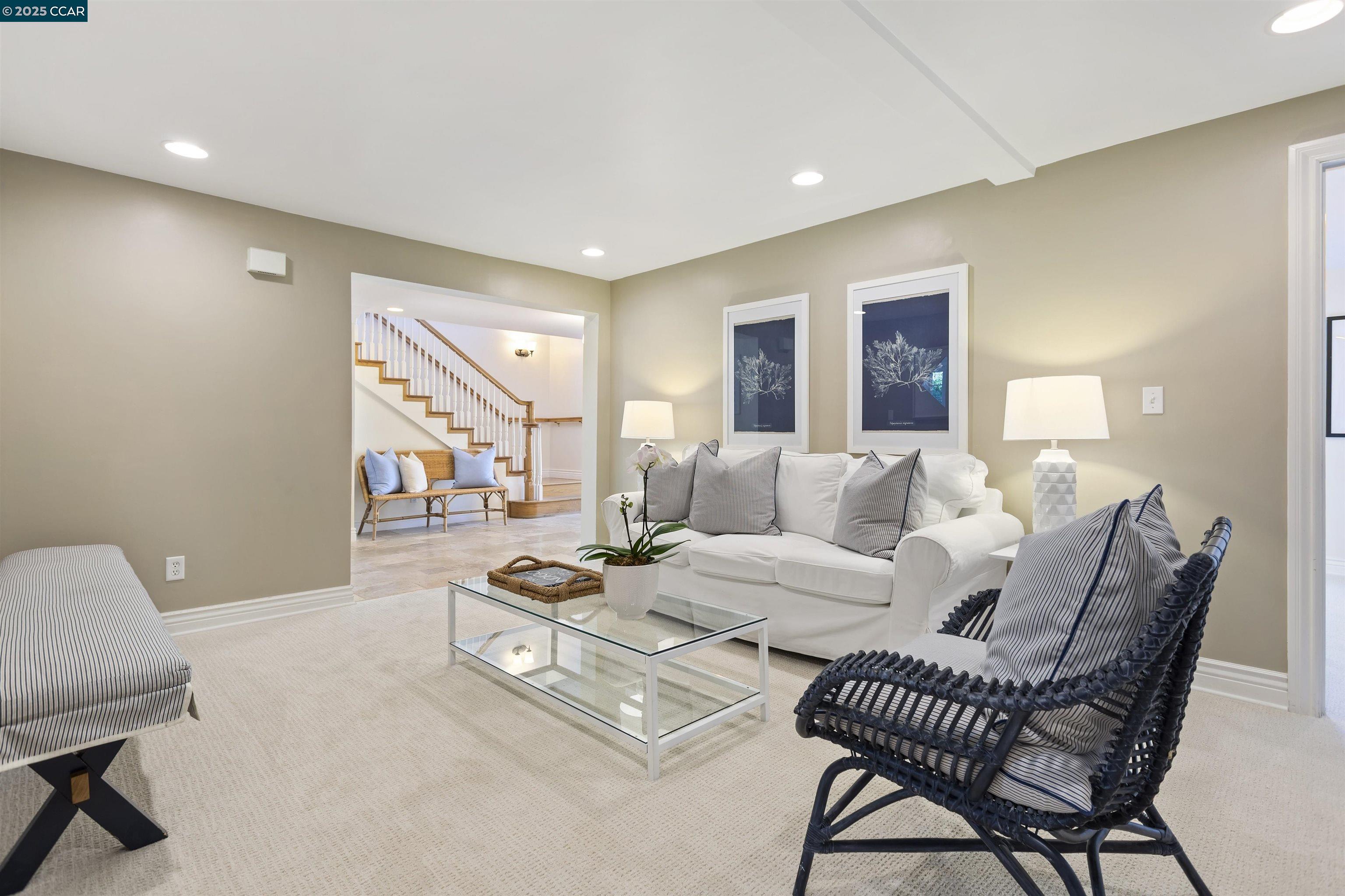 32 Sanborn Rd