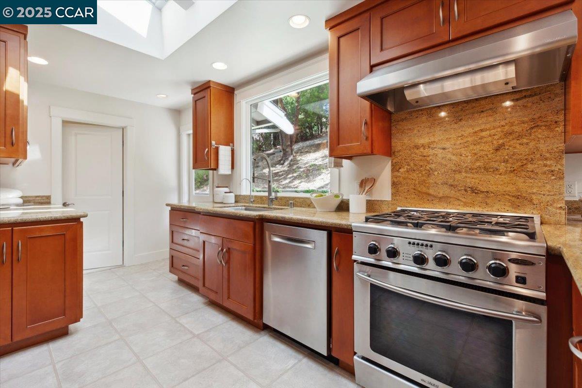 31 Parkway Ct