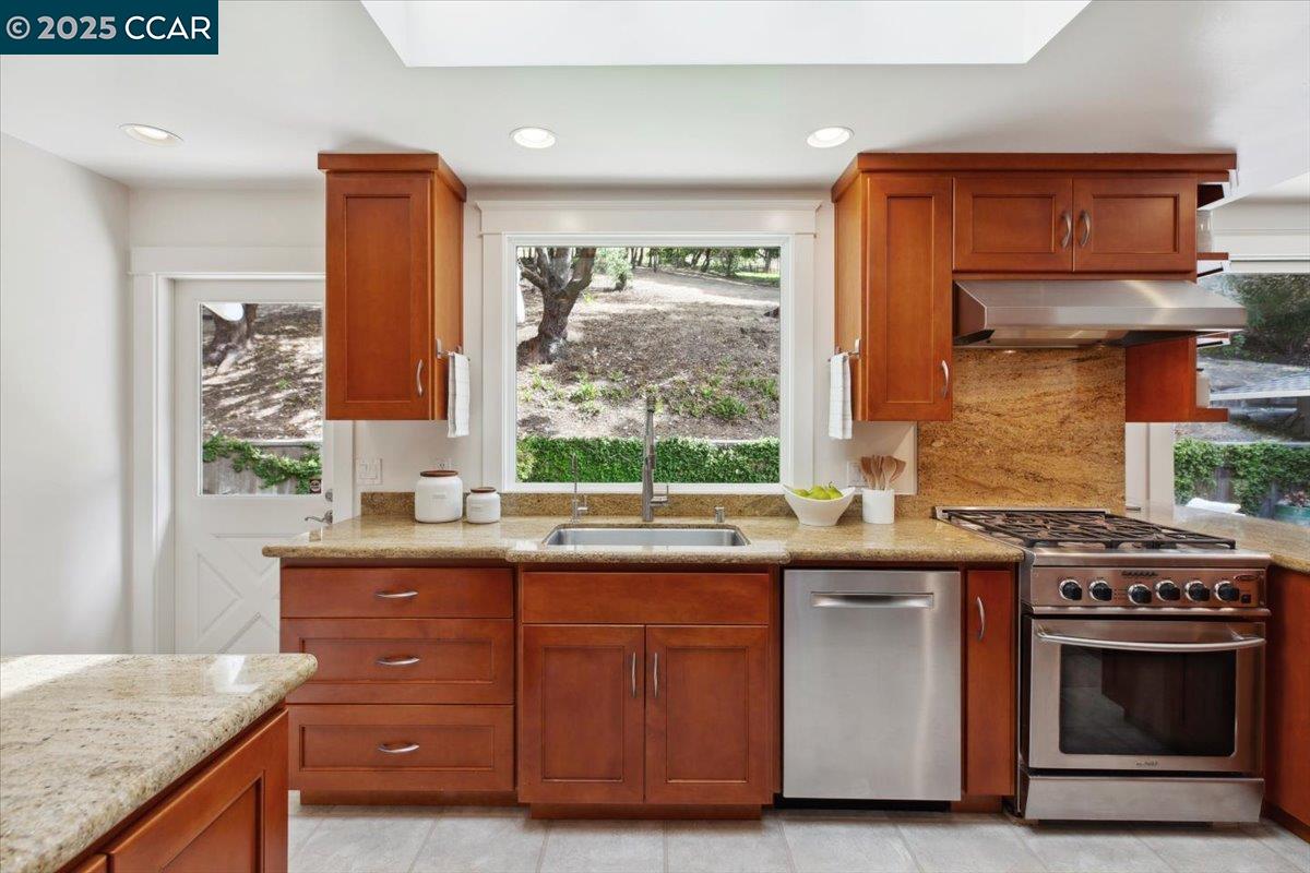 31 Parkway Ct