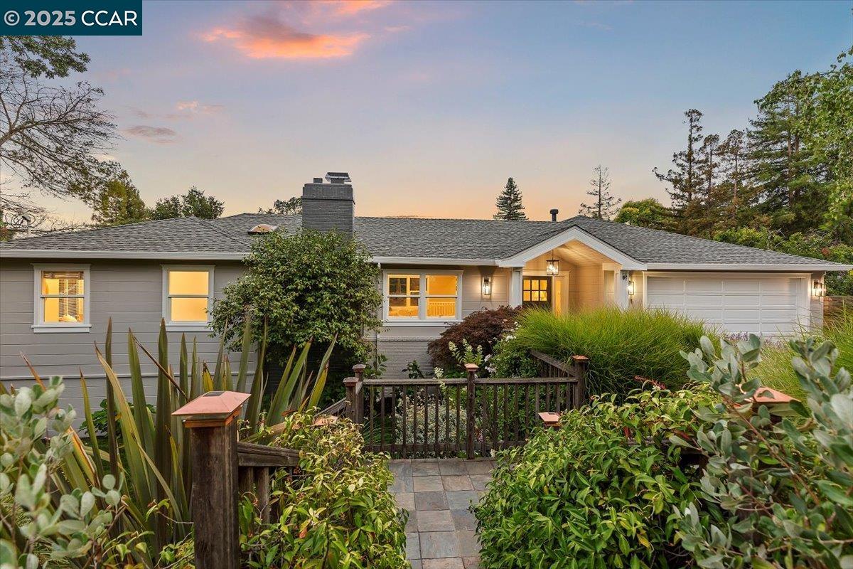 121 Meadow View Rd