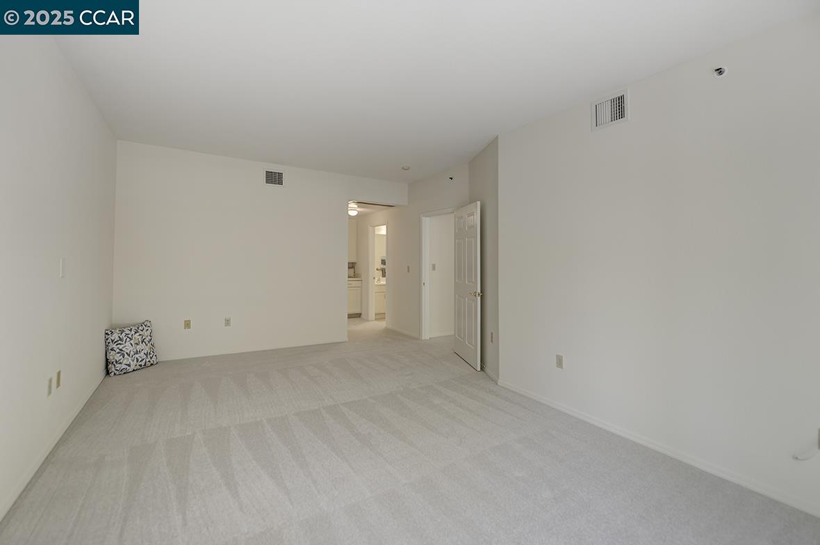 1840 Tice Creek Dr # 2206