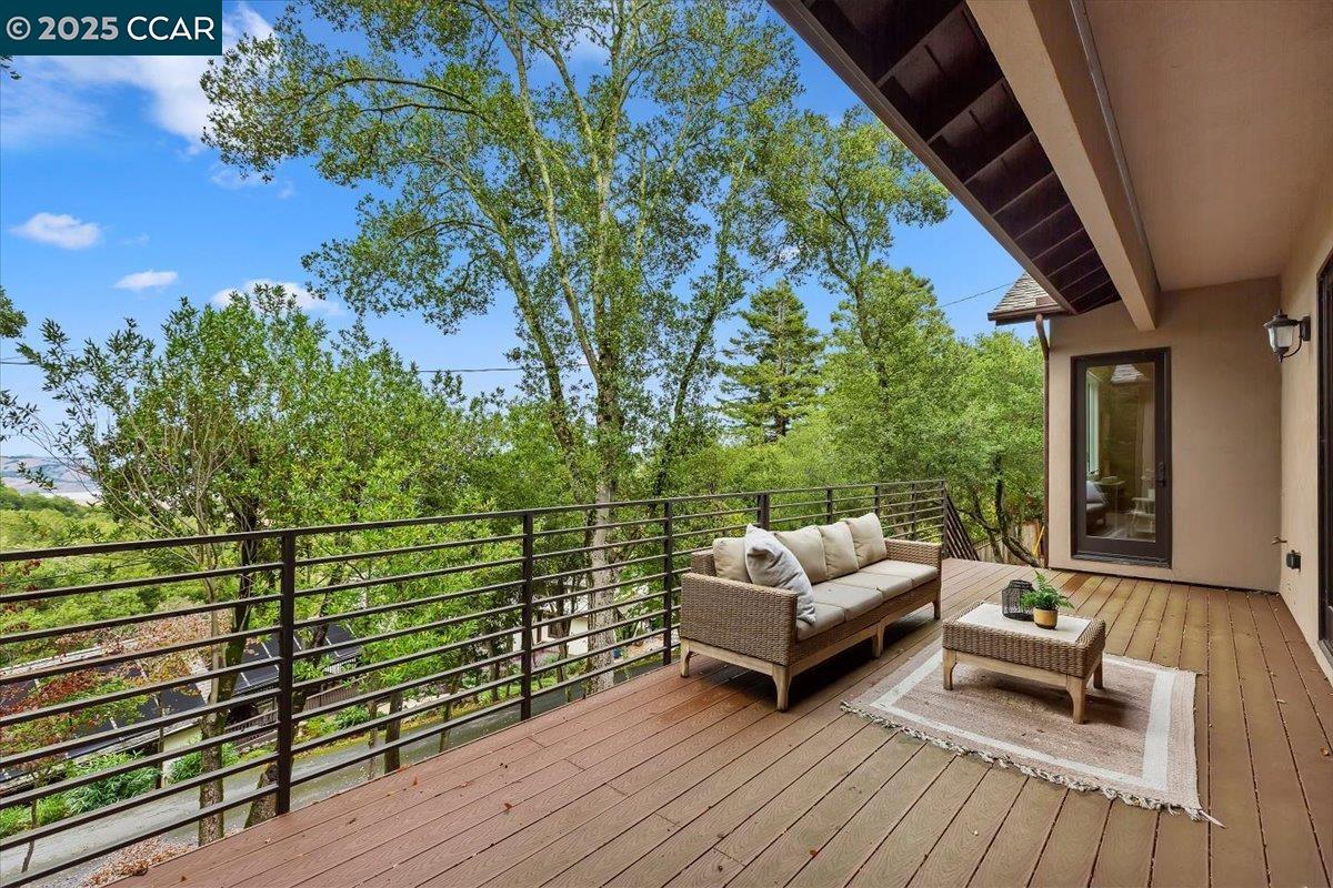 28 Vista Del Orinda, Orinda