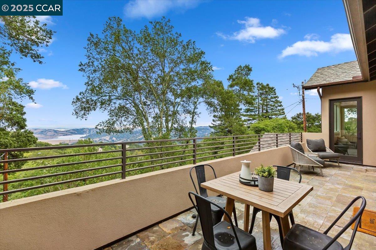 28 Vista Del Orinda, Orinda